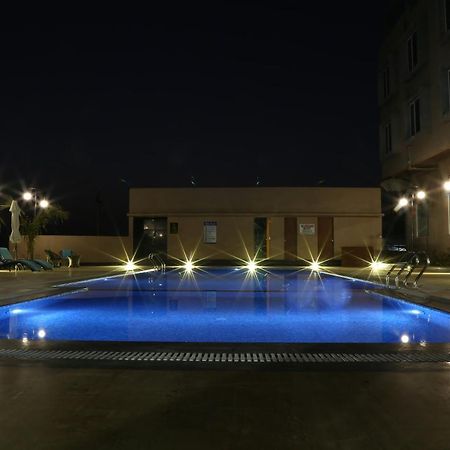 The Fern Residency Mundra Hotel Bagian luar foto