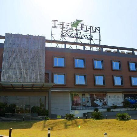 The Fern Residency Mundra Hotel Bagian luar foto