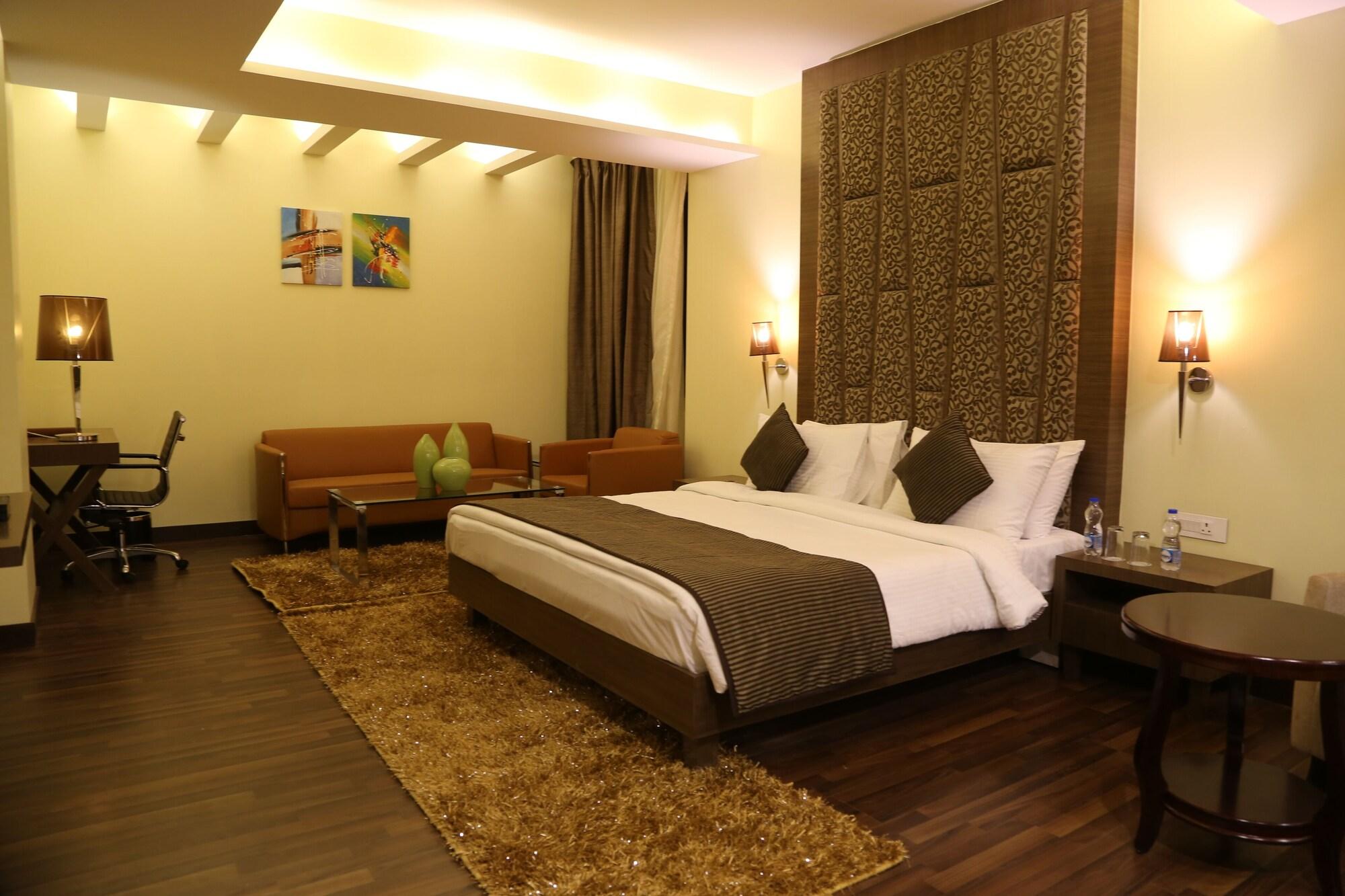The Fern Residency Mundra Hotel Bagian luar foto