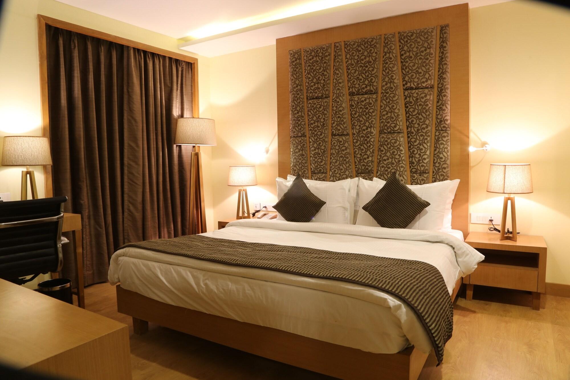 The Fern Residency Mundra Hotel Bagian luar foto