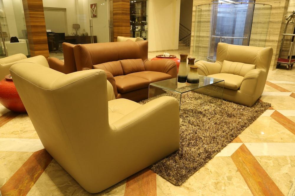 The Fern Residency Mundra Hotel Bagian luar foto